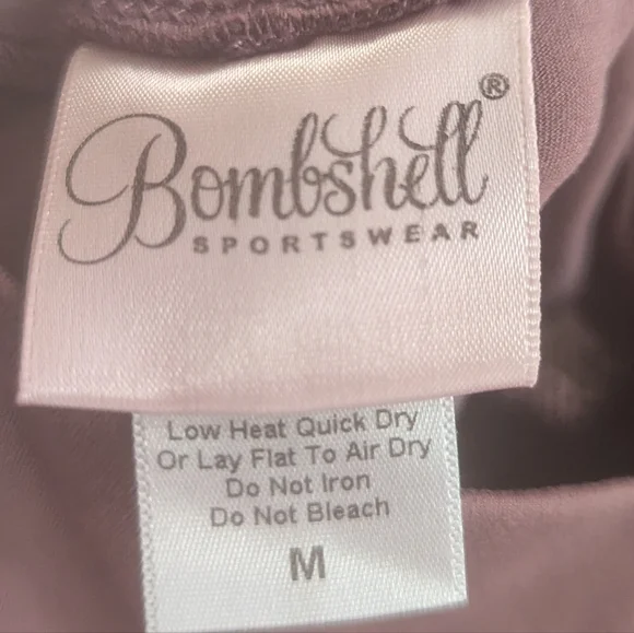 Bombshell Sportswear Mauve Mohawk  Leggings, Size Medium Euc - Picture 9 of 9